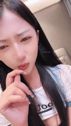 2025年6月最新 舞蹈系校花 终于露脸了【小鹿大秀】这么漂亮