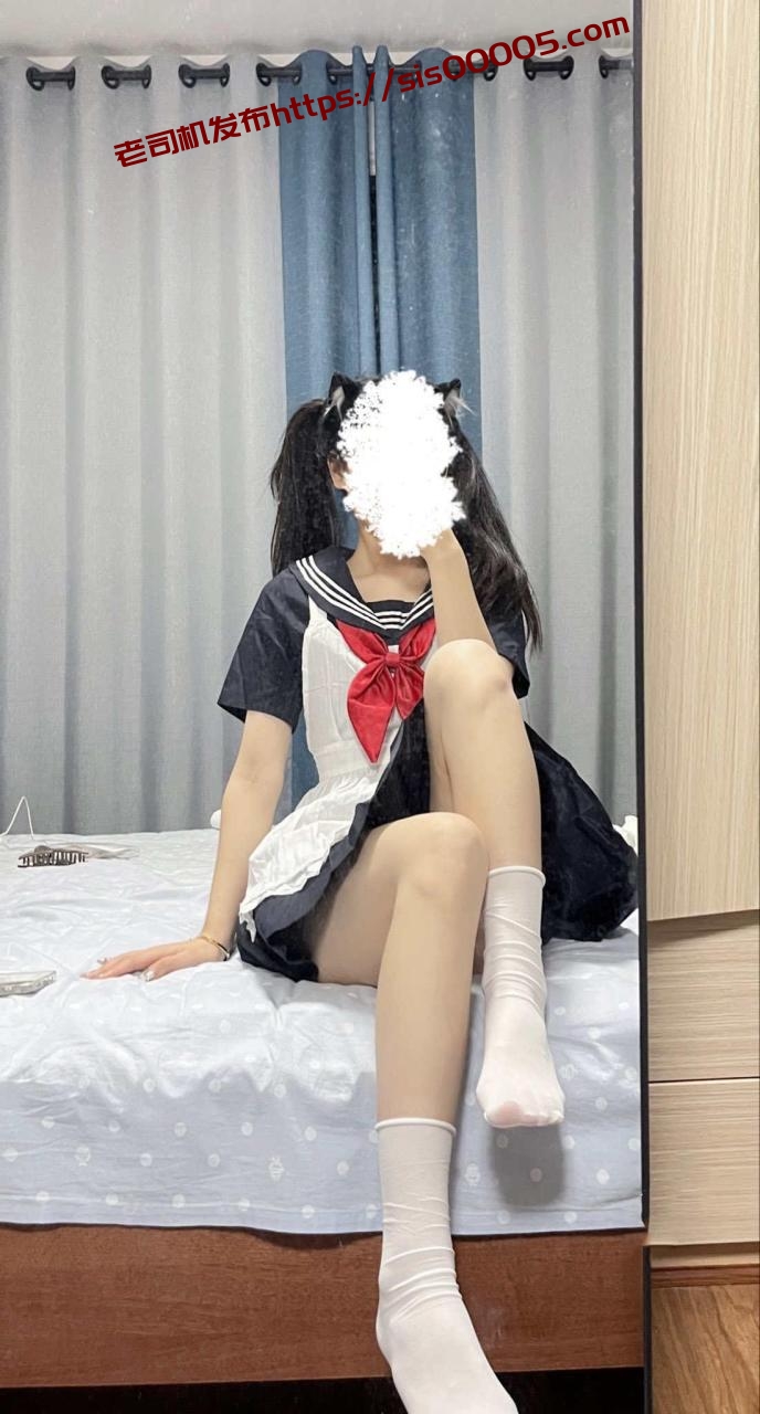 【新】困困鱼-[288门槛] 21分钟 长发萝莉 毕业季双人开发【18P+1V】【1.63G百度云】