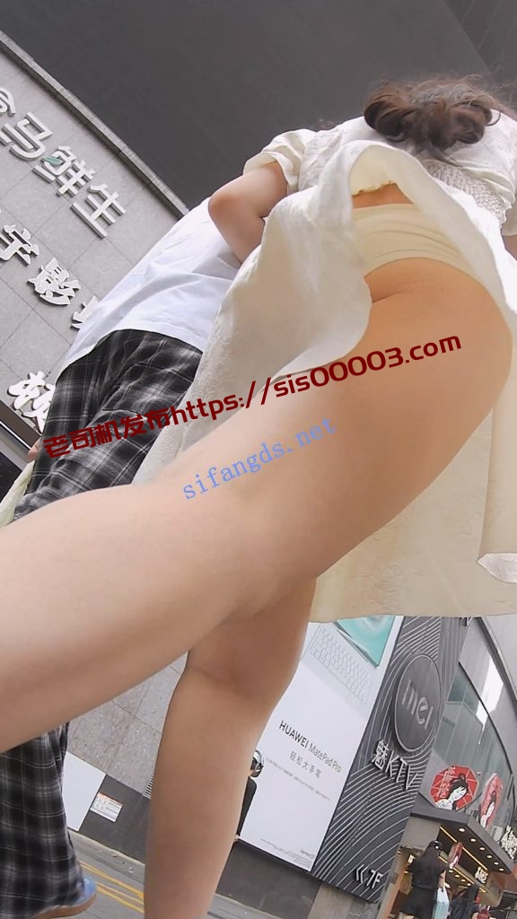 『D·D』-211-亲热情侣，白连衣裙随风飘，肉感大腿，白内【1V】【2.11G】